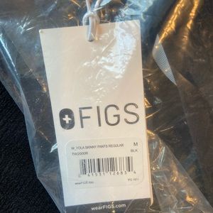 Figs Black Yola Skinny Pant